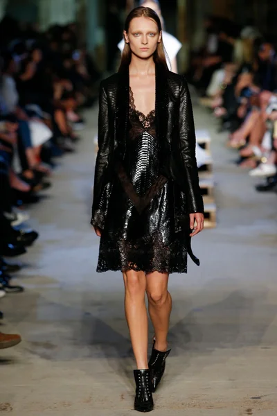 Look 67